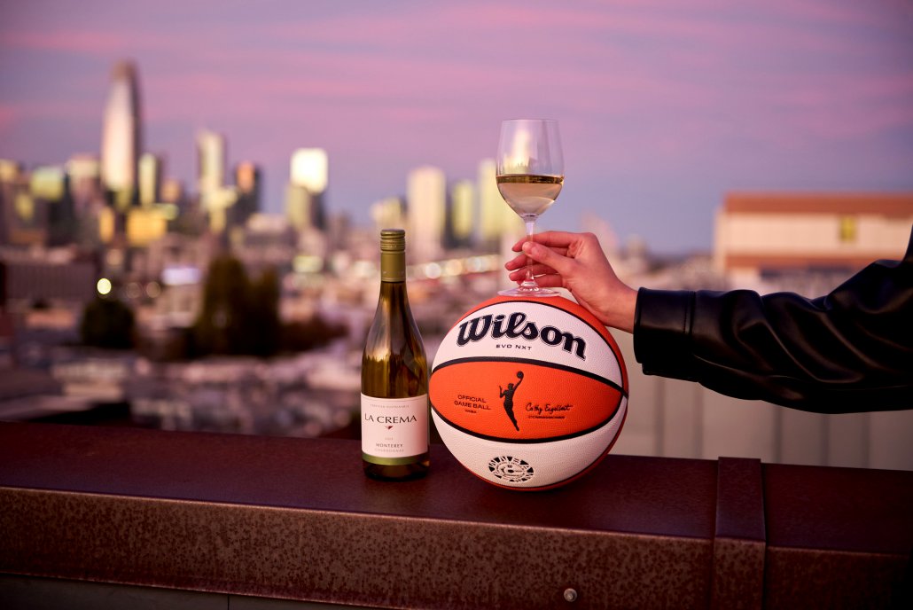 La Crema wine with basketball